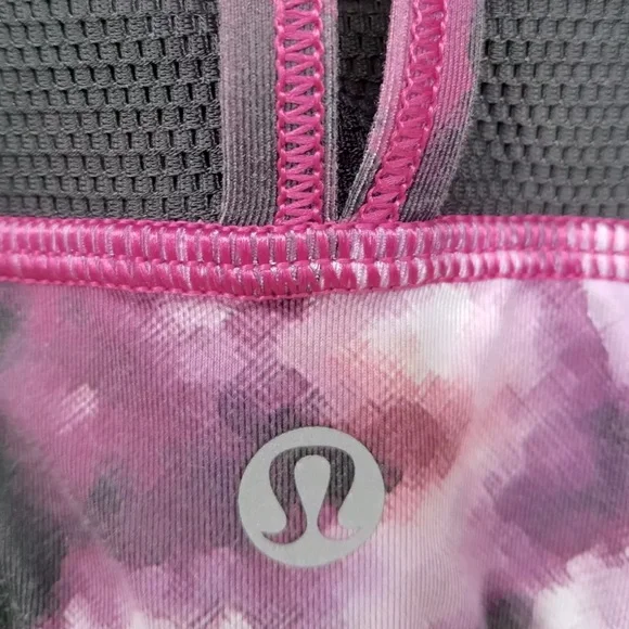 [Lululemon] Strap It Like It's Hot Blooming Pixie Raspberry/Black Sports Bra 6 - Picture 10 of 11